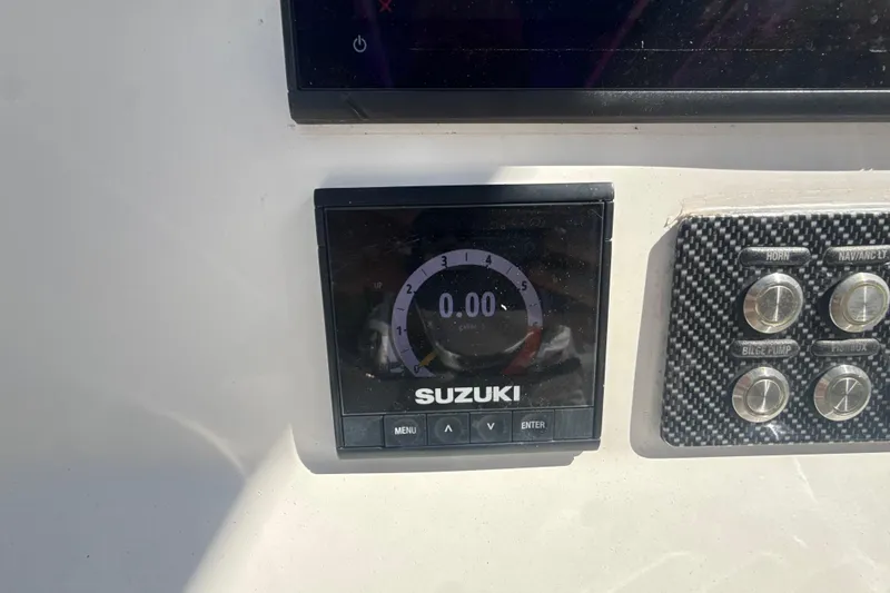 Slide: The Image of Blue Wave 2800 Pure Hybrid 2019 - 29
