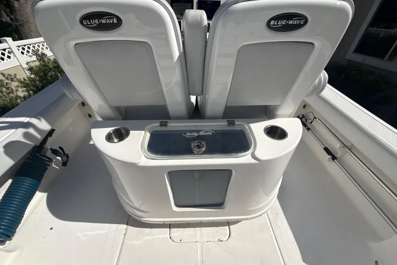 Slide: The Image of Blue Wave 2800 Pure Hybrid 2019 - 19