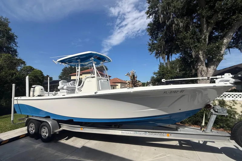 Slide: The Image of Blue Wave 2800 Pure Hybrid 2019 - 7