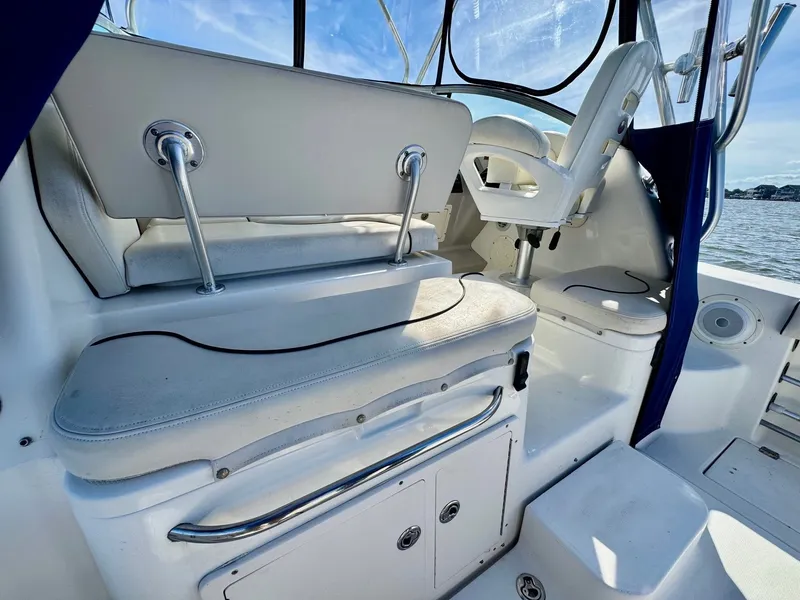 Slide: The Image of Robalo R305 Walkaround 2007 - 10