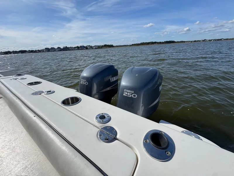 Slide: The Image of Robalo R305 Walkaround 2007 - 18