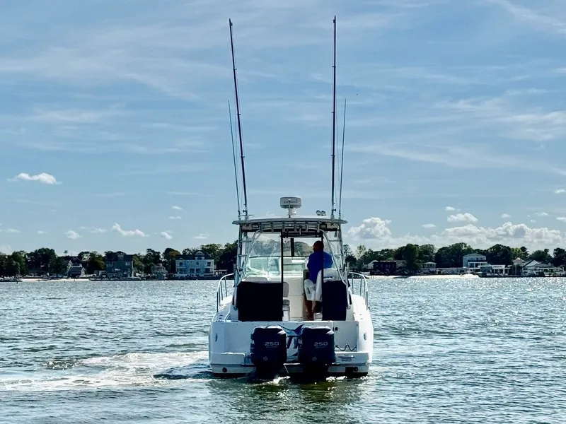 Slide: The Image of Robalo R305 Walkaround 2007 - 4