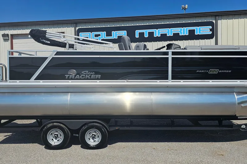 The Image of 2026 Sun Tracker Party Barge 22 RF XP3 pontoon boat at Aqua Marine dealership. - 0
