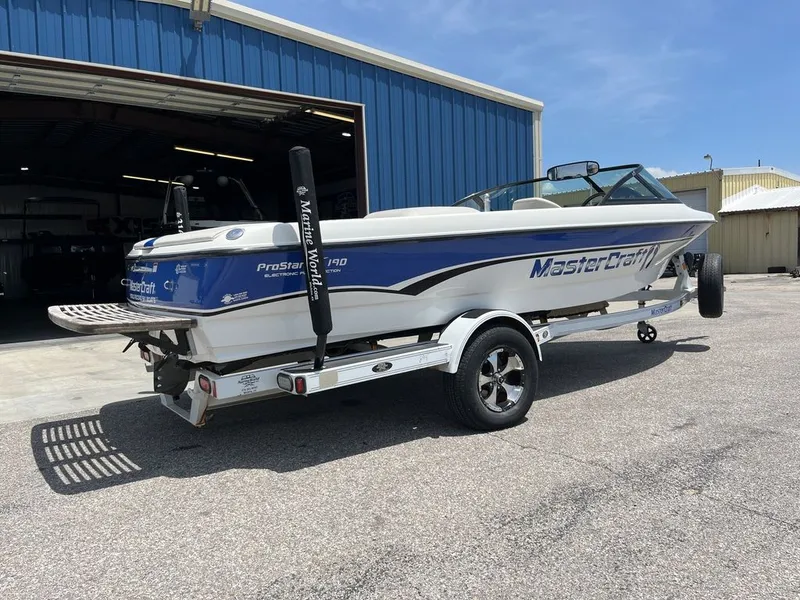Slide: The Image of MasterCraft Prostar 190 1998 - 2