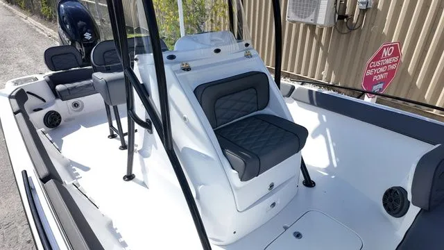 Slide: The Image of ALK 2 Powerboats 23CRX 2026 - 22