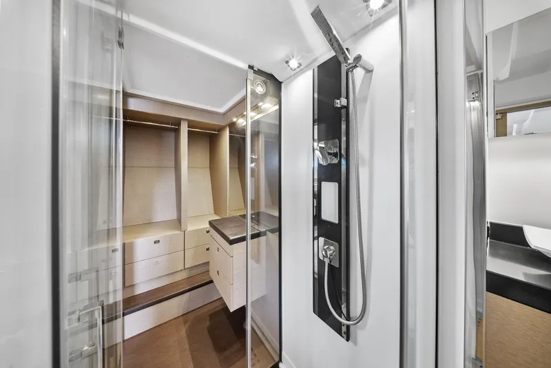 Slide: The Image of Prestige 560 2017 - 62