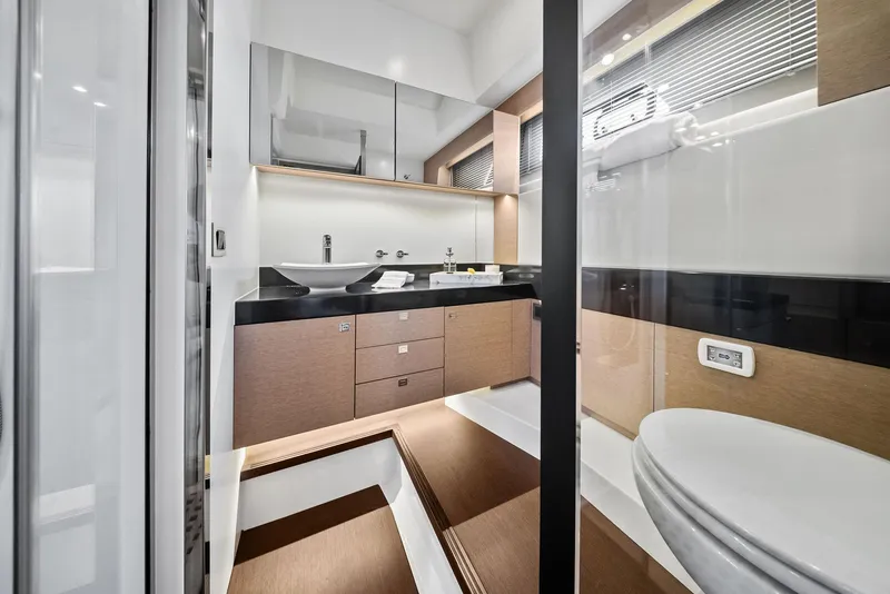 Slide: The Image of Prestige 560 2017 - 63