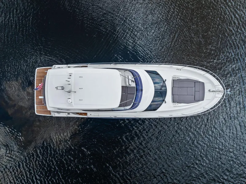 Slide: The Image of Prestige 560 2017 - 87