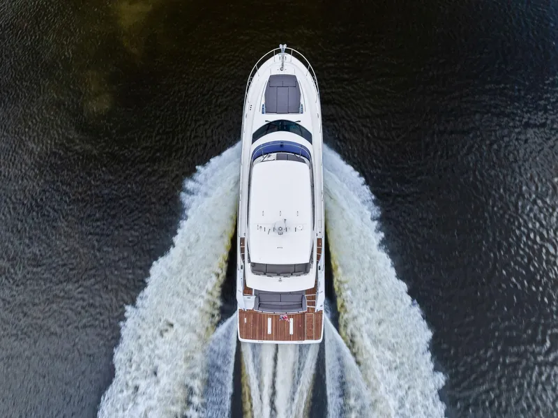 Slide: The Image of Prestige 560 2017 - 88