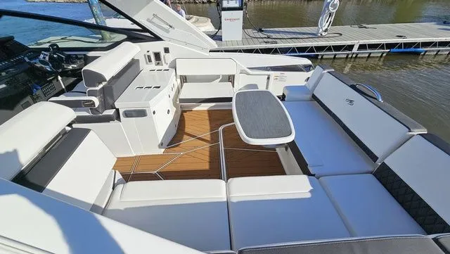 Slide: The Image of Monterey 378SS Super Sport 2022 - 9