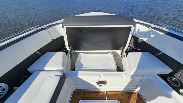 Slide: The Image of Monterey 378 Super Sport 2022 - 30