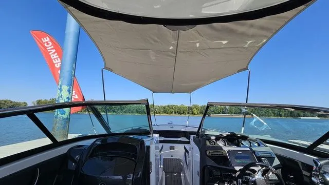 Slide: The Image of Monterey 305 Super Sport 2019 - 32