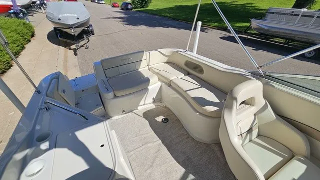 Slide: The Image of Chris-Craft 262 2000 - 7