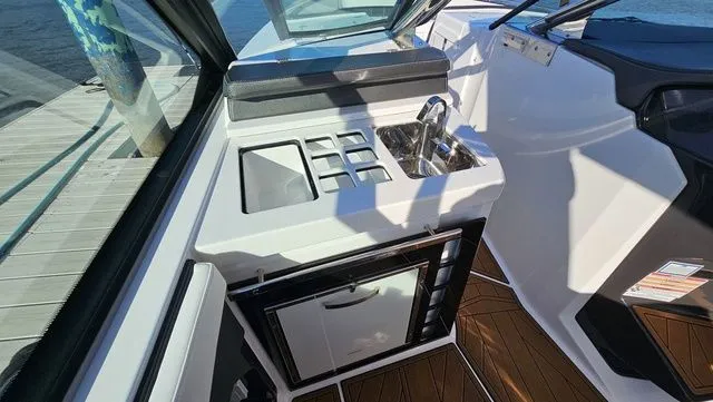 Slide: The Image of Monterey 378 Super Sport 2022 - 18