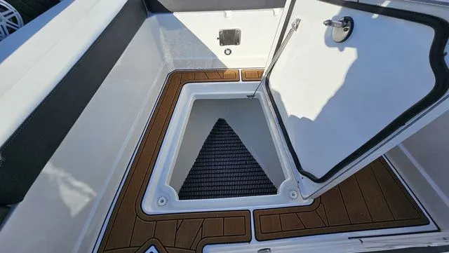 Slide: The Image of Monterey 378 Super Sport 2022 - 31