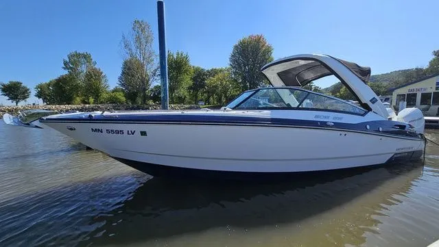 Slide: The Image of Monterey 305 Super Sport 2019 - 3