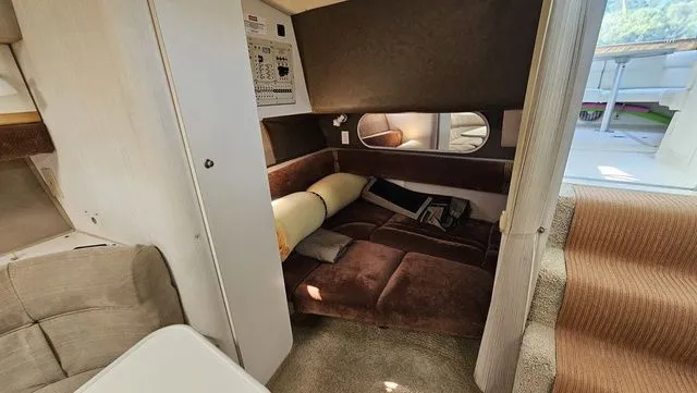 Slide: The Image of Cruisers Yachts 3775 Esprit 1995 - 26