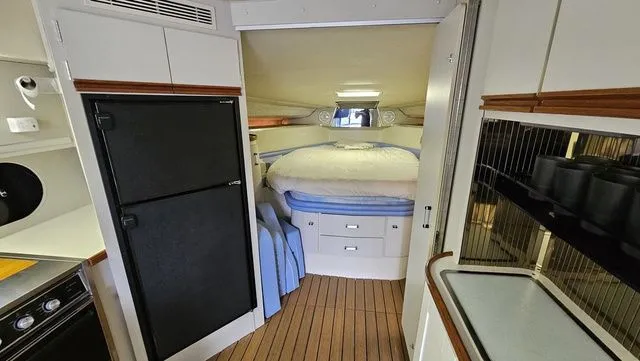 Slide: The Image of Carver Yachts 3467 Santego 1990 - 25