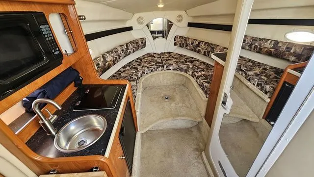 Slide: The Image of Rinker Fiesta Vee 270 2004 - 17