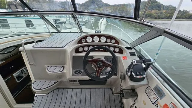 Slide: The Image of Monterey 282 Cruiser 2004 - 10