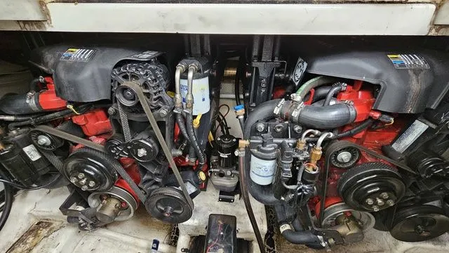 Slide: The Image of Monterey 282 Cruiser 2004 - 21