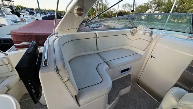 Slide: The Image of Rinker 300 Express Cruiser 2005 - 10