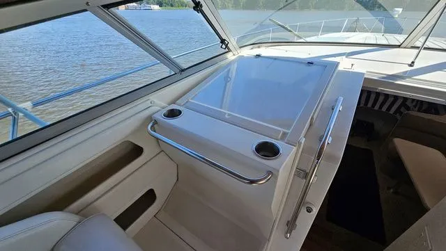 Slide: The Image of Cruisers 3775 Esprit 1995 - 13