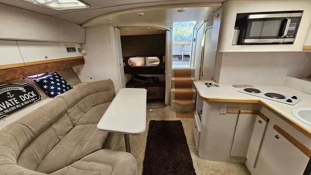 Slide: The Image of Cruisers Yachts 3775 Esprit 1995 - 25