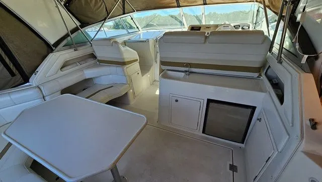 Slide: The Image of Cruisers Yachts 3775 Esprit 1995 - 7