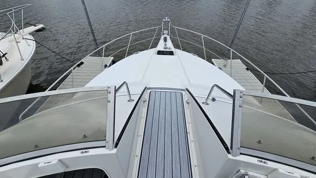 Slide: The Image of Carver Yachts 3467 Santego 1990 - 16