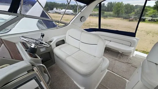 Slide: The Image of Bayliner 3055 Ciera 1999 - 7