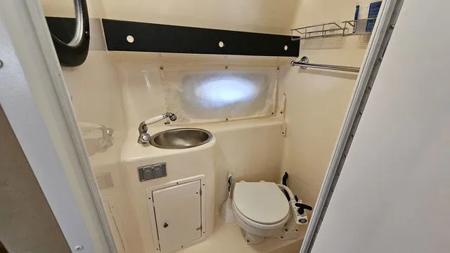 Slide: The Image of Rinker Fiesta Vee 270 2004 - 25