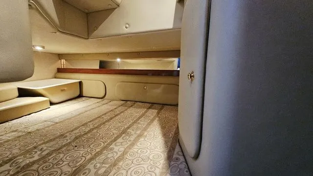 Slide: The Image of Rinker 300 Express Cruiser 2005 - 23