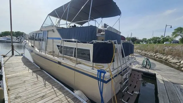 Slide: The Image of Chris-Craft 381 Catalina 1982 - 2