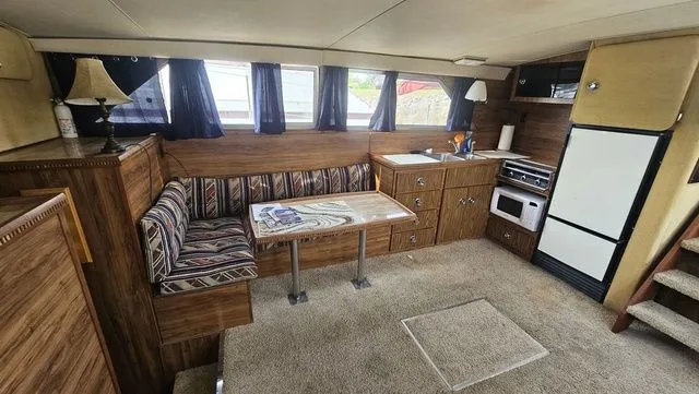 Slide: The Image of Chris-Craft 381 Catalina 1982 - 9