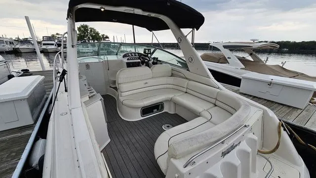 Slide: The Image of Monterey 322 Cruiser 2003 - 5