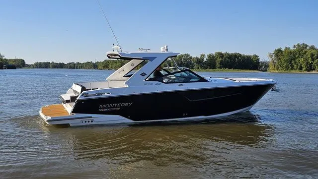 Slide: The Image of Monterey 378 Super Sport 2022 - 2