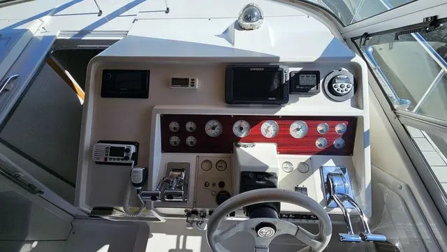 Slide: The Image of Cruisers 3775 Esprit 1995 - 15