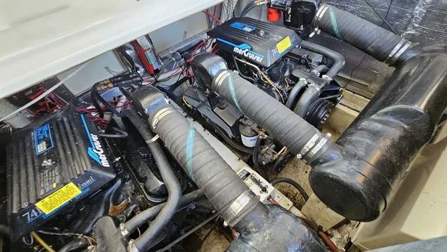 Slide: The Image of Cruisers 3775 Esprit 1995 - 31