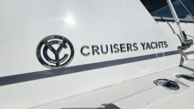 Slide: The Image of Cruisers 3775 Esprit 1995 - 36