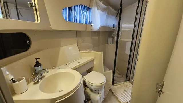 Slide: The Image of Carver 3467 Santego 1990 - 27