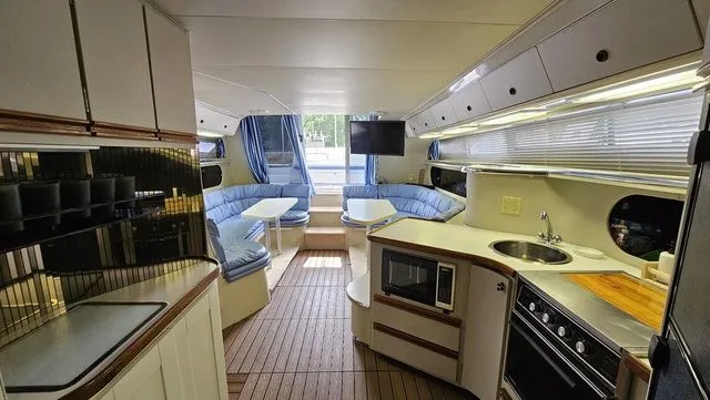 Slide: The Image of Carver Yachts 3467 Santego 1990 - 19