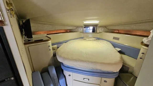 Slide: The Image of Carver Yachts 3467 Santego 1990 - 26