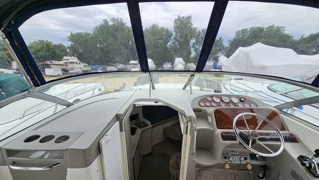 Slide: The Image of Bayliner 3055 Ciera 1999 - 10