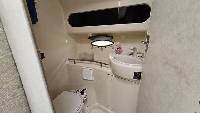 Slide: The Image of Bayliner 3055 Ciera 1999 - 17