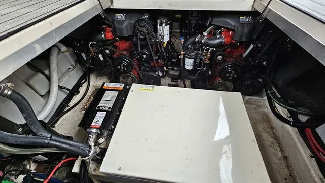 Slide: The Image of Monterey 282 Cruiser 2004 - 20