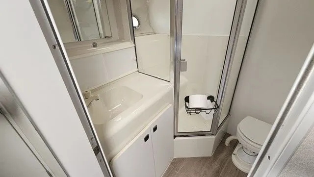 Slide: The Image of Silverton 41 Convertible 1995 - 26