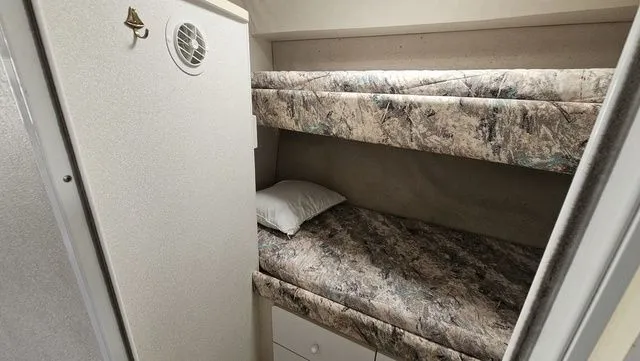 Slide: The Image of Silverton 41 Convertible 1995 - 31