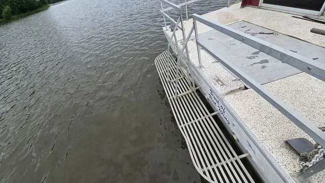 Slide: The Image of Gibson 50 Classic 1981 - 22