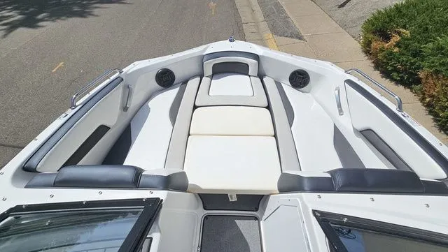 Slide: The Image of Yamaha AR195 2019 - 19